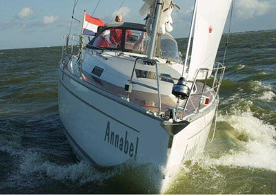 Bavaria 32 Cruiser Sailboat